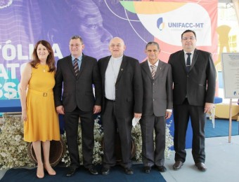 União das Faculdades Católicas do Mato Grosso inaugura nova instalação.