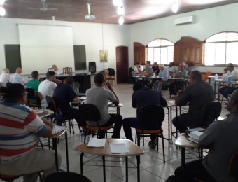 Retiro anual dos padres da Diocese São Luiz de Cáceres 