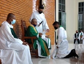 Paróquia São Paulo Apóstolo acolhe seu novo Pároco Pe. Adonias no dia 13 de janeiro de 2022. Deus abençoe Padre Adonias e a Paróquia São Paulo de Mirassol