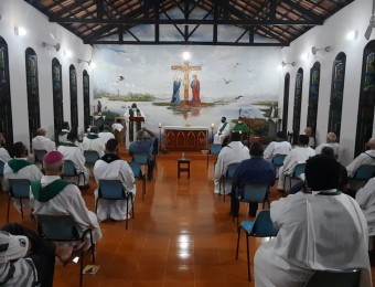 Os bispos e padres da Diocese São Luiz de Cáceres estão reunidos nos dias 31 de agosto a 03 de setembro para o retiro anual no Seminário Menor Bom Pastor em Cáceres.