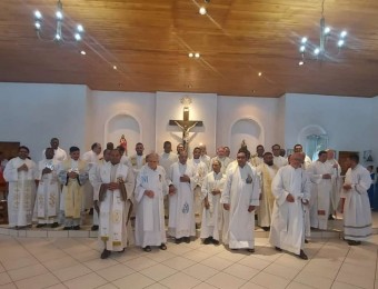 Confraternização no dia do padre 