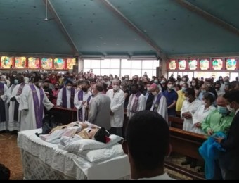 Monsenhor Celso foi sepultado após celebração da Santa Missa e Ritual das Exéquias