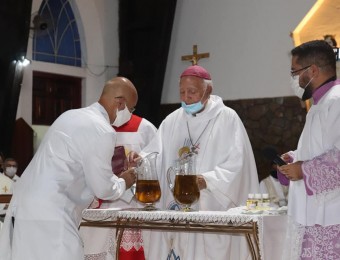 MISSA DOS SANTOS ÓLEOS FOI CELEBRADA NA CATEDRAL EM CÁCERES.