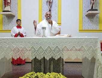 Celebração do aniversário da páscoa de pe. Edson 