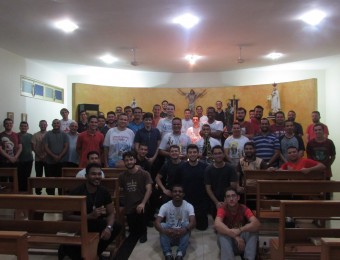 Conselho Missionário de Seminaristas realiza terço missionário no Seminário Maior São José