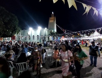 Festa na Paróquia São Pedro em Pontes e Lacerda